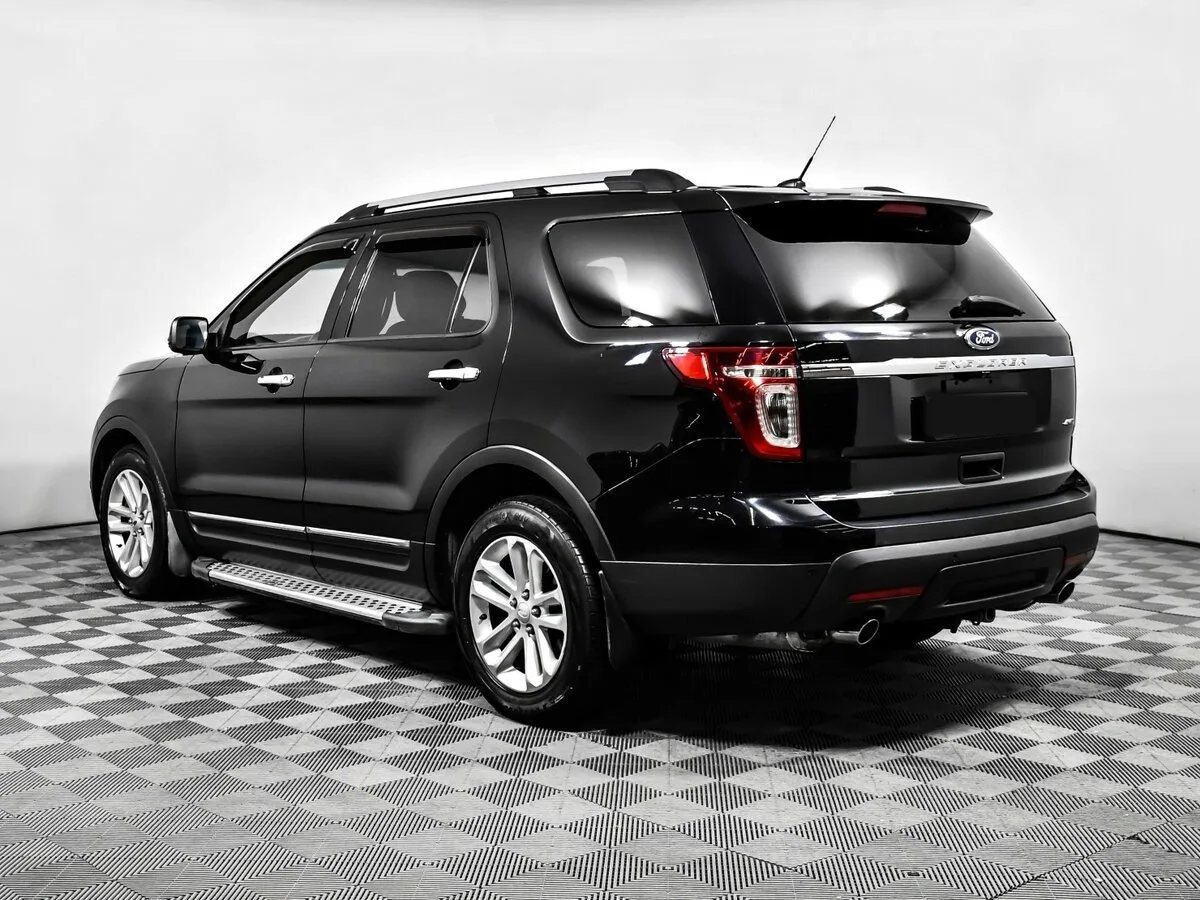 Ford Explorer