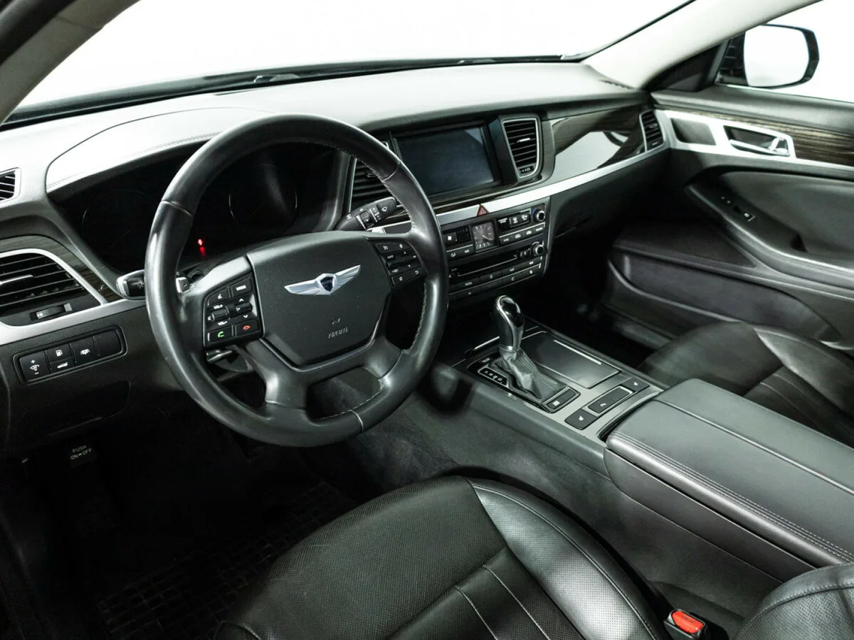 Hyundai Genesis