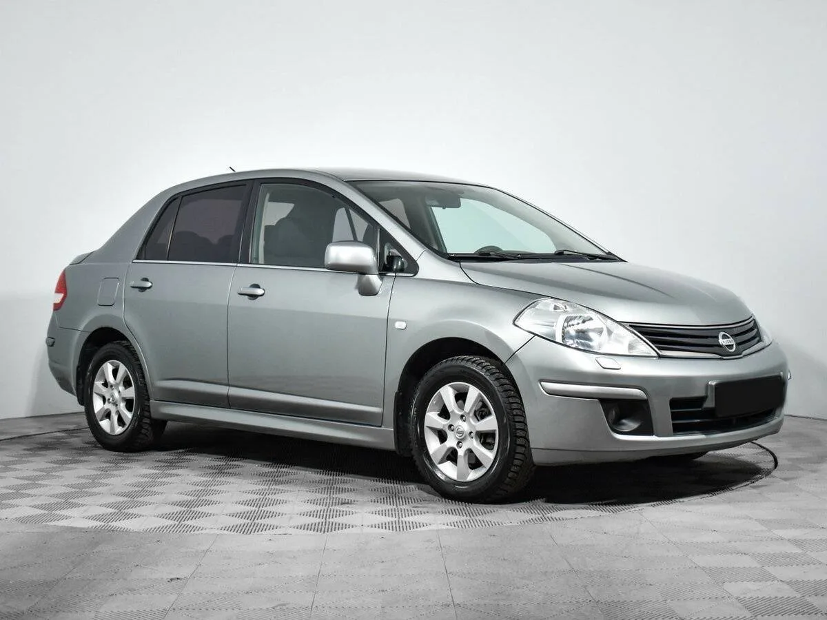 Nissan Tiida
