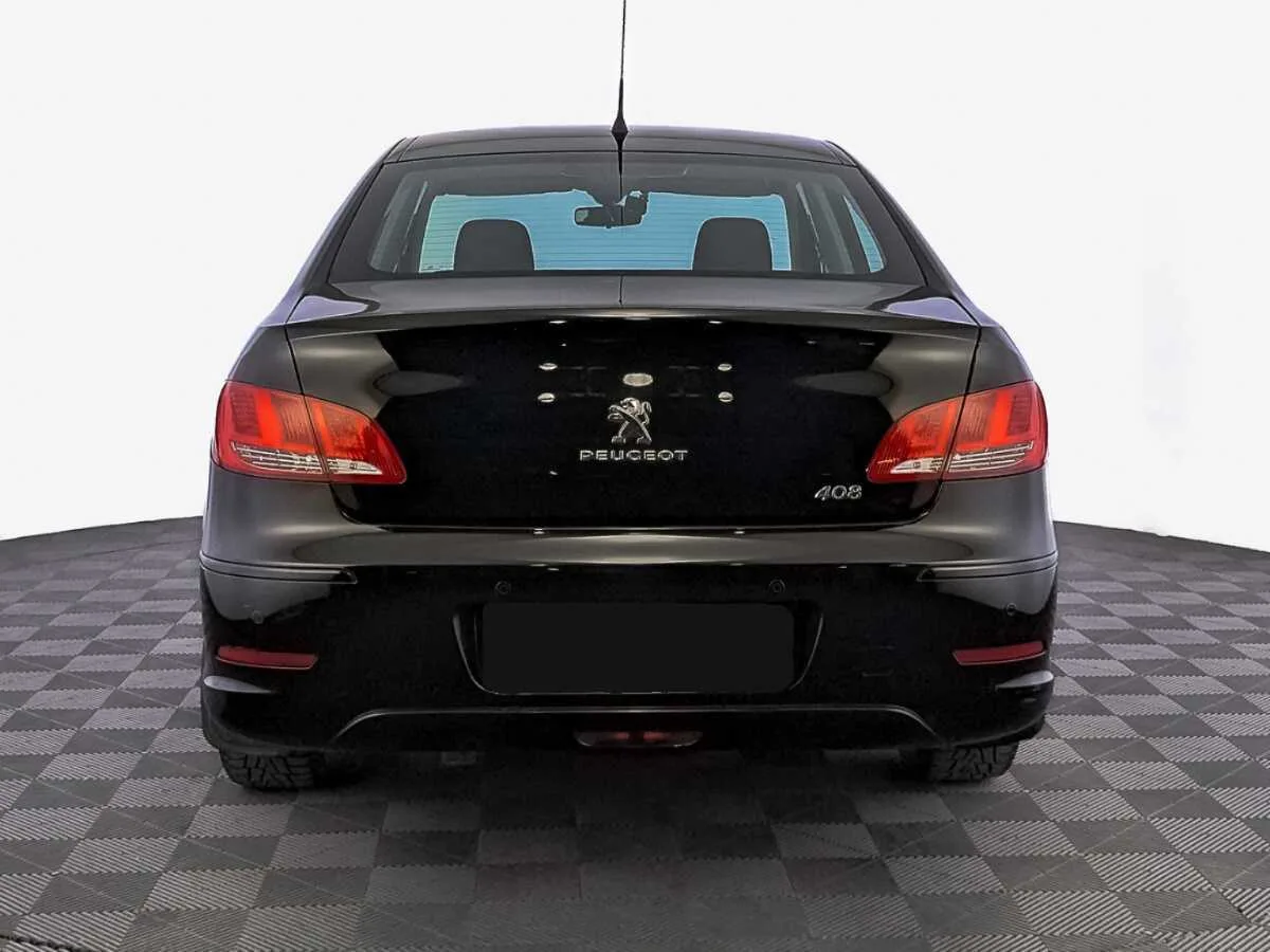 Peugeot 408