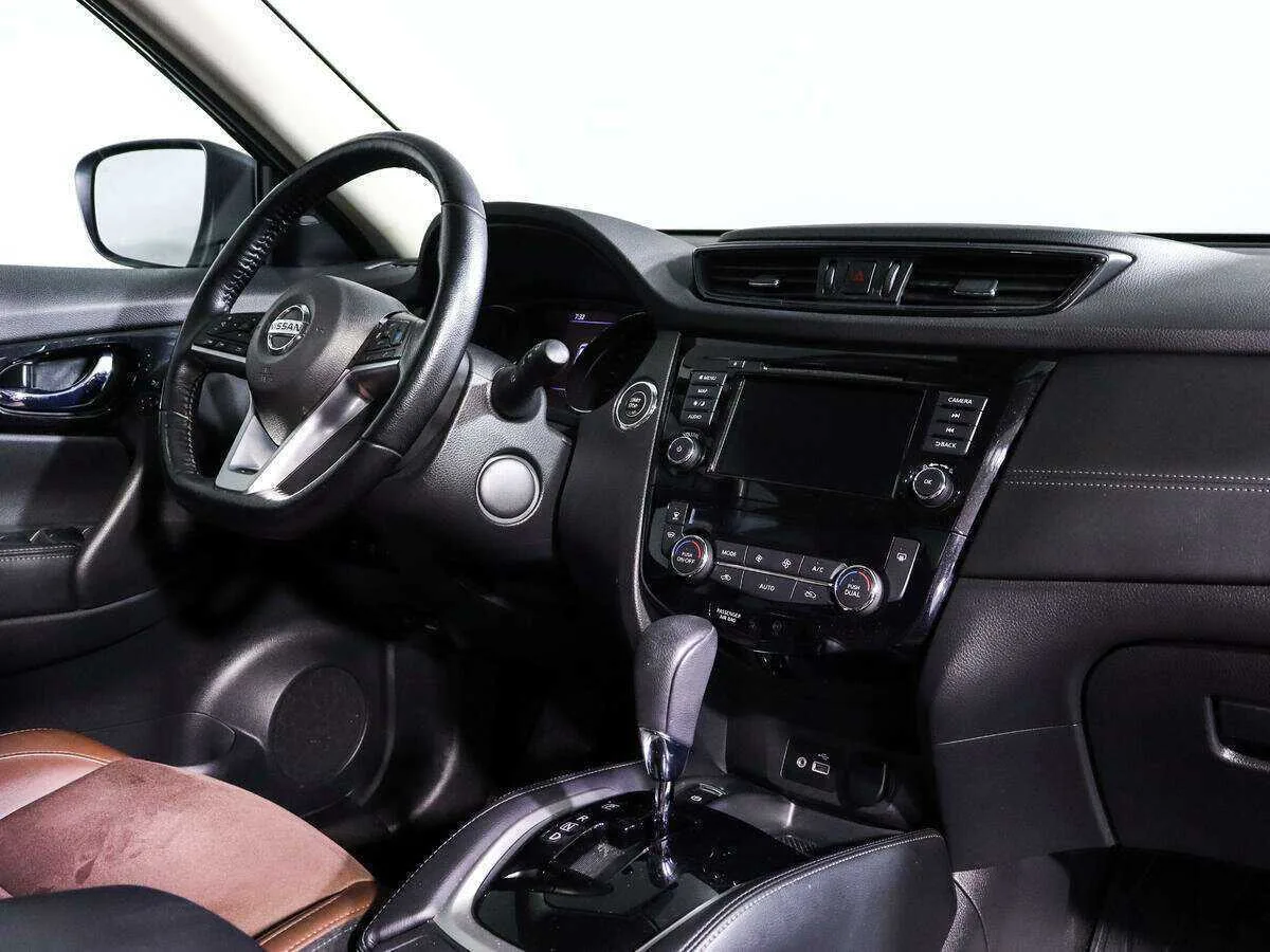 Nissan X Trail