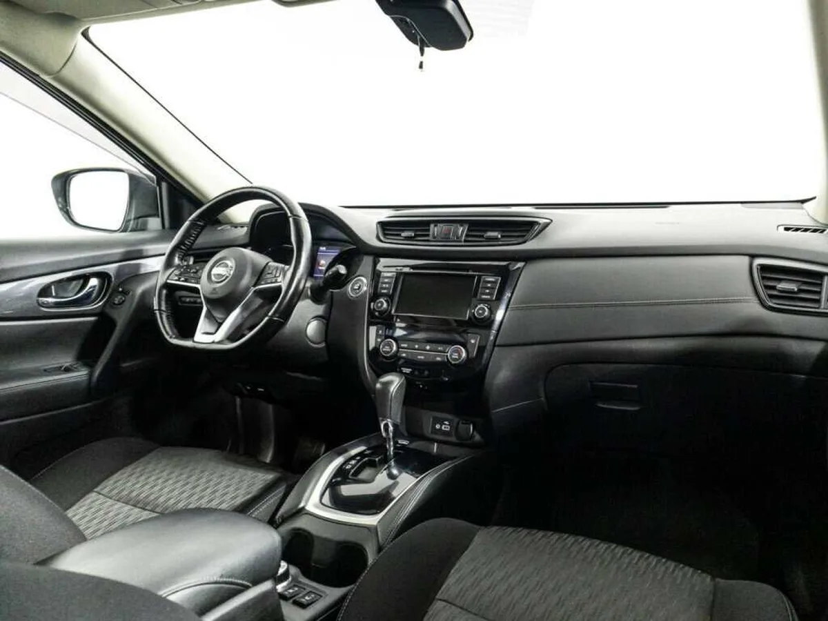 Nissan X Trail