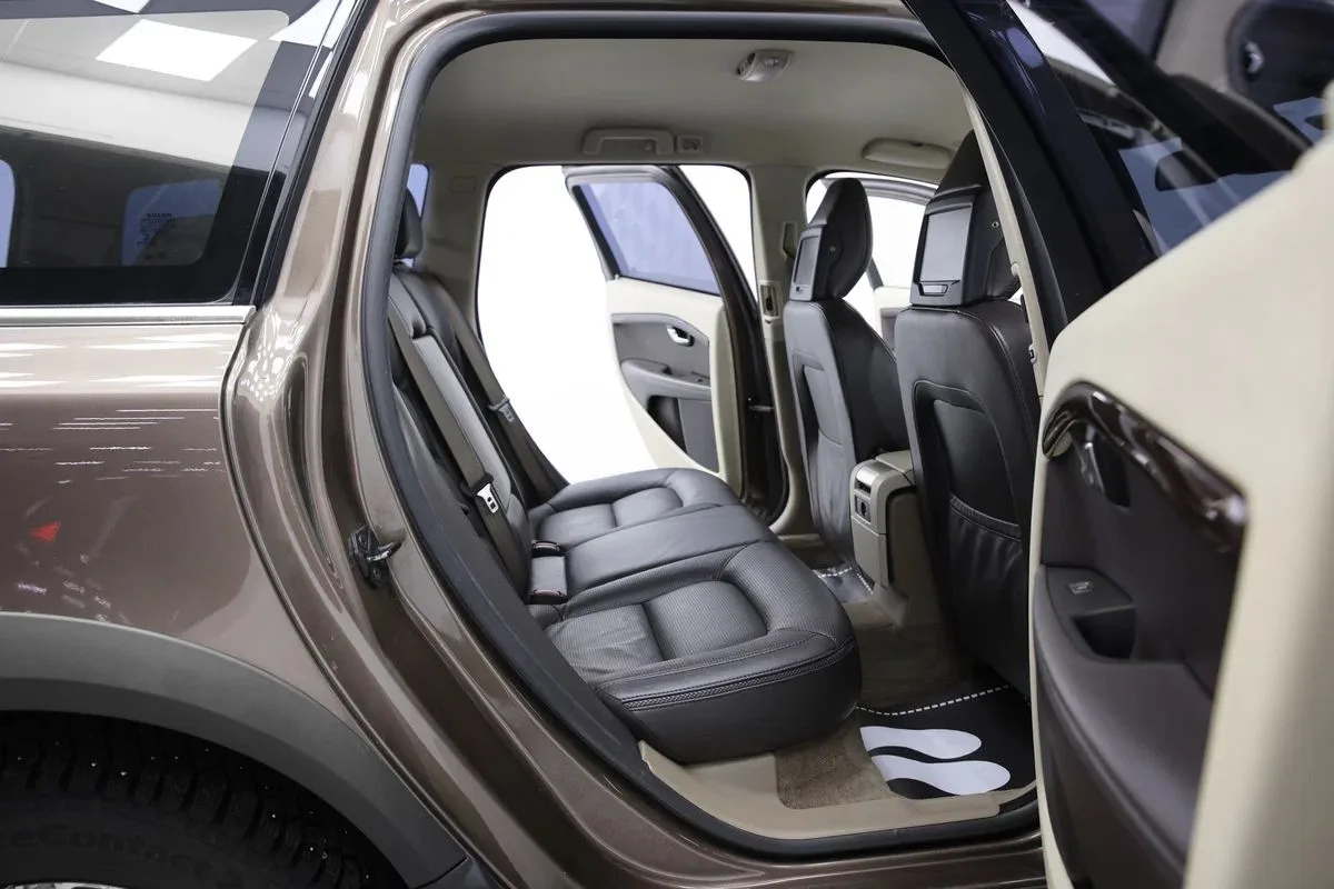 Volvo XC70