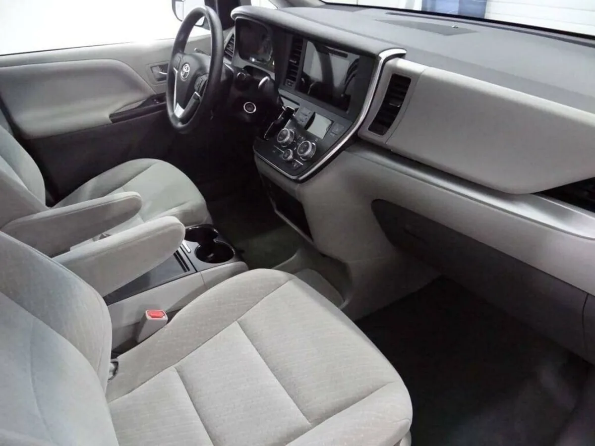 Toyota Sienna