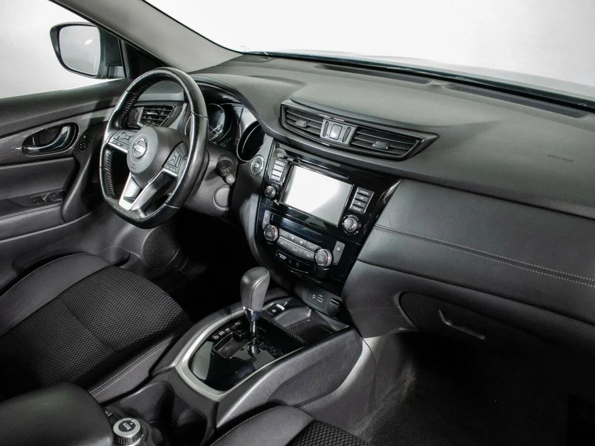 Nissan X Trail