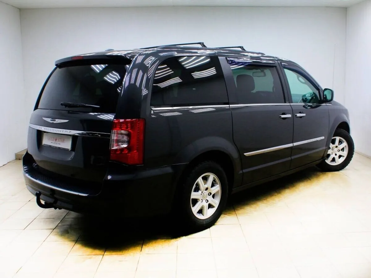 Chrysler Town &amp; Country
