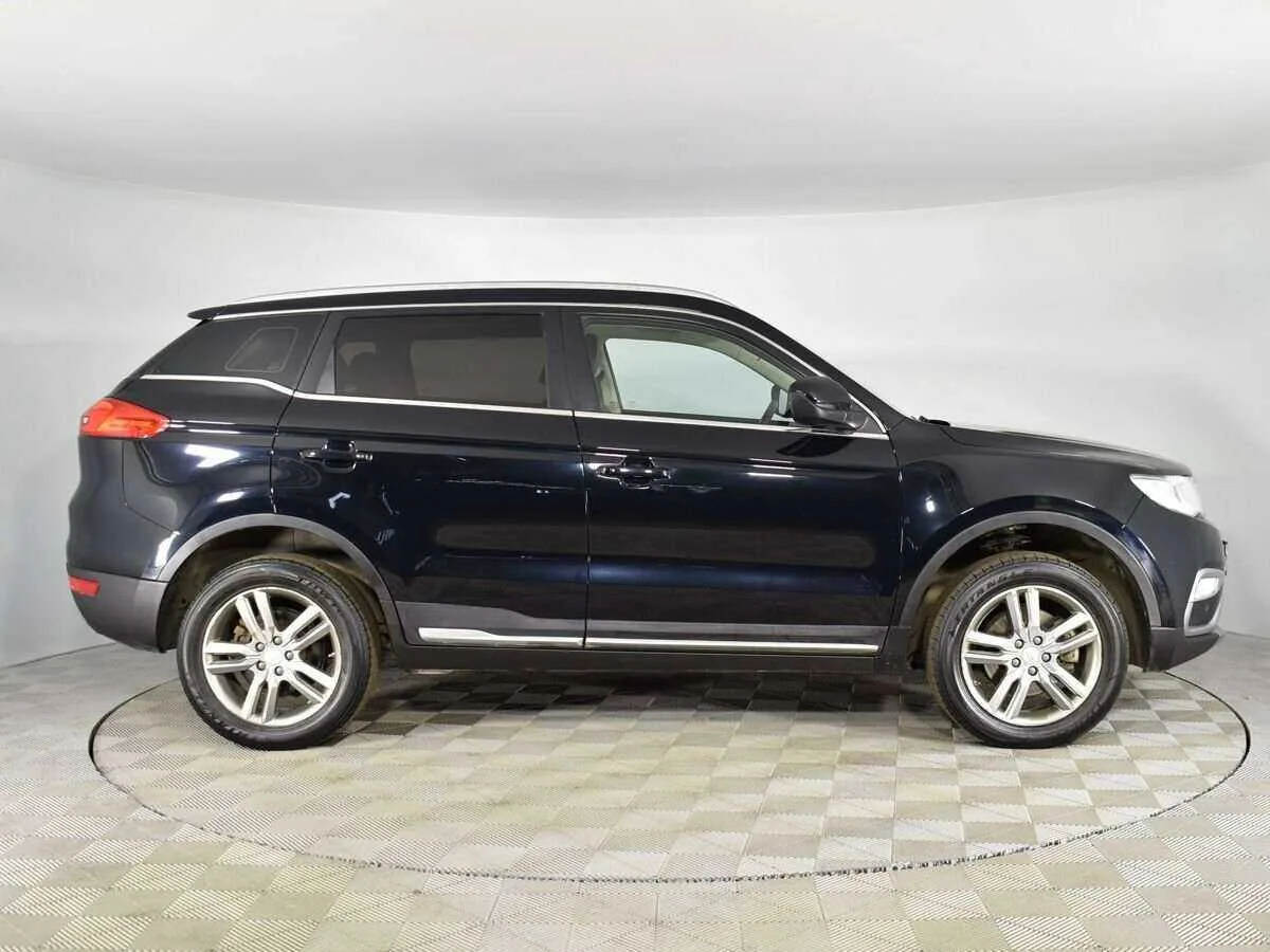 Geely Atlas