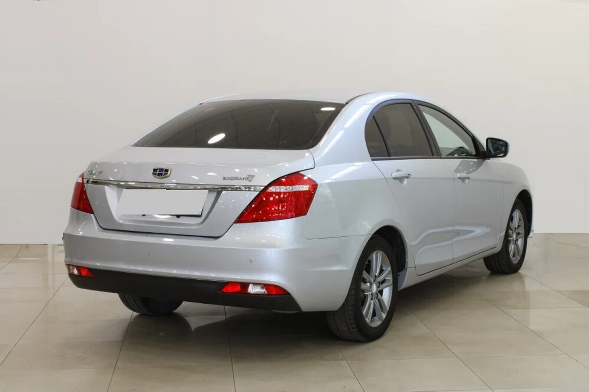 Geely Emgrand 7