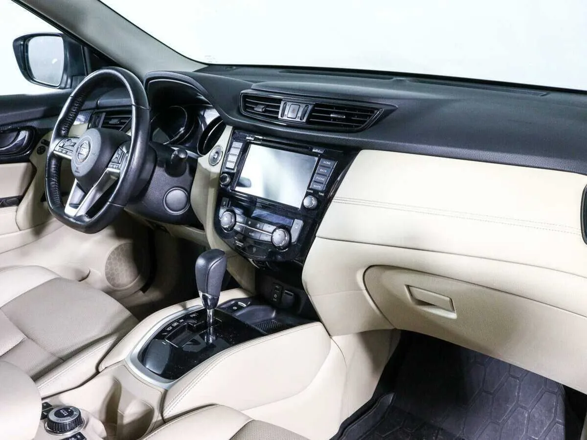 Nissan X Trail