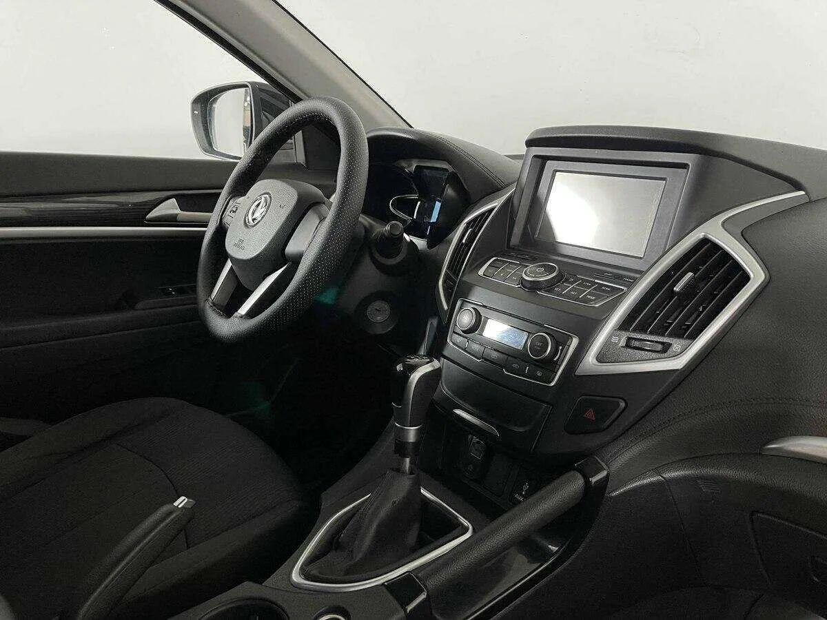 Dongfeng AX7
