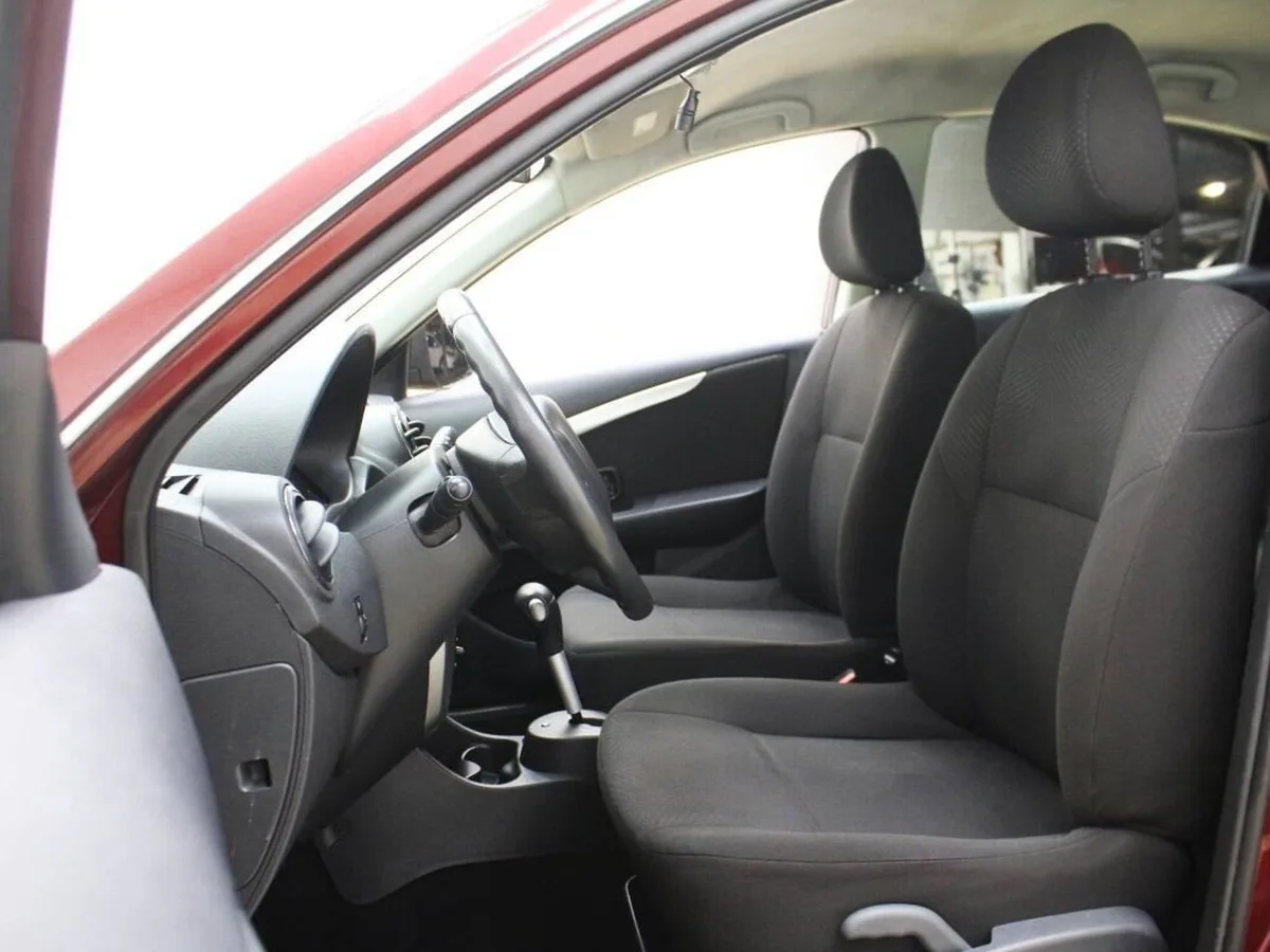Nissan Almera