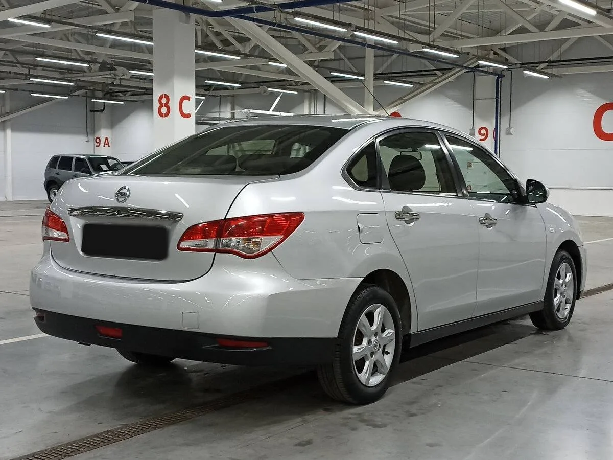 Nissan Almera