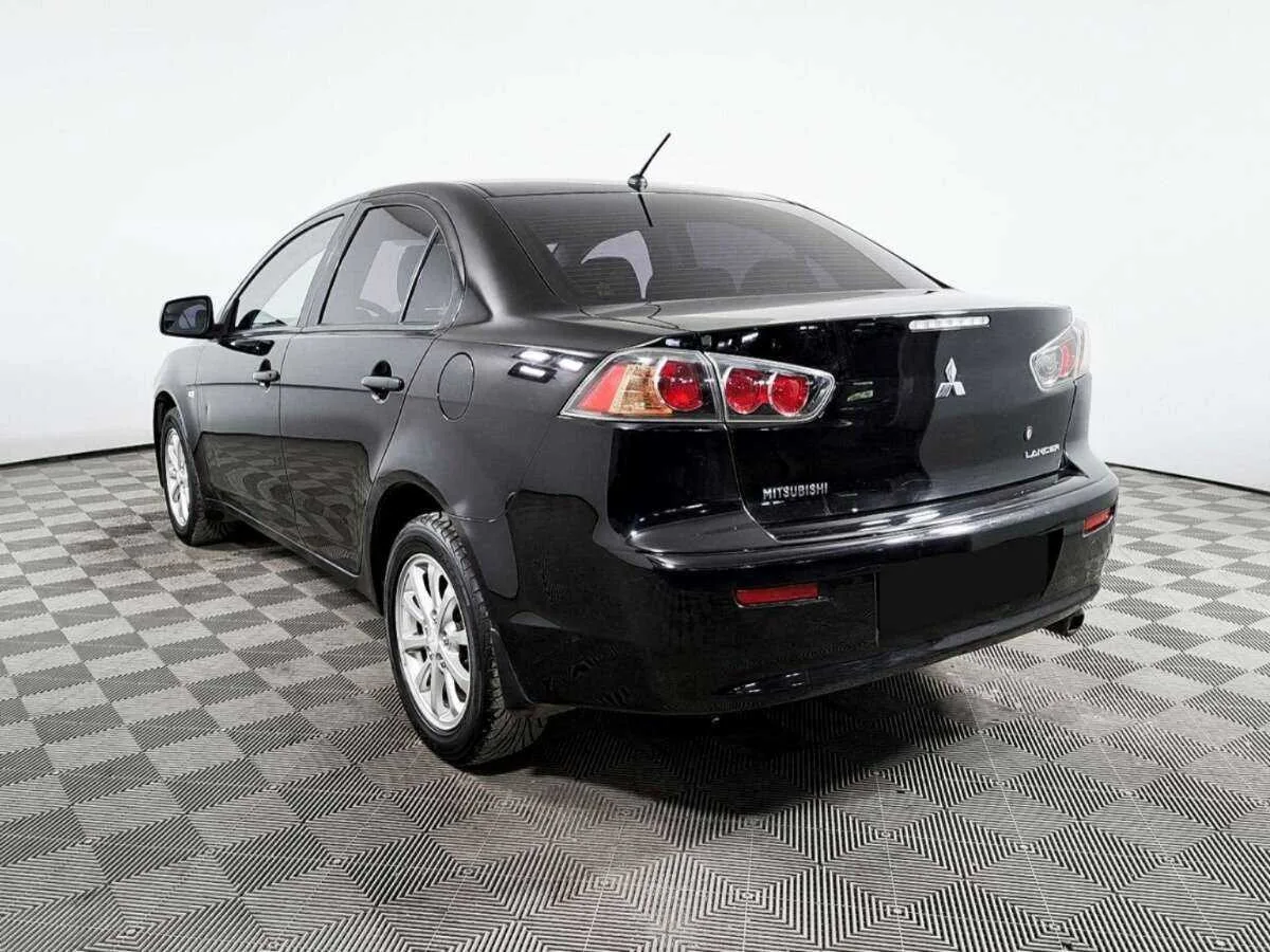 Mitsubishi Lancer