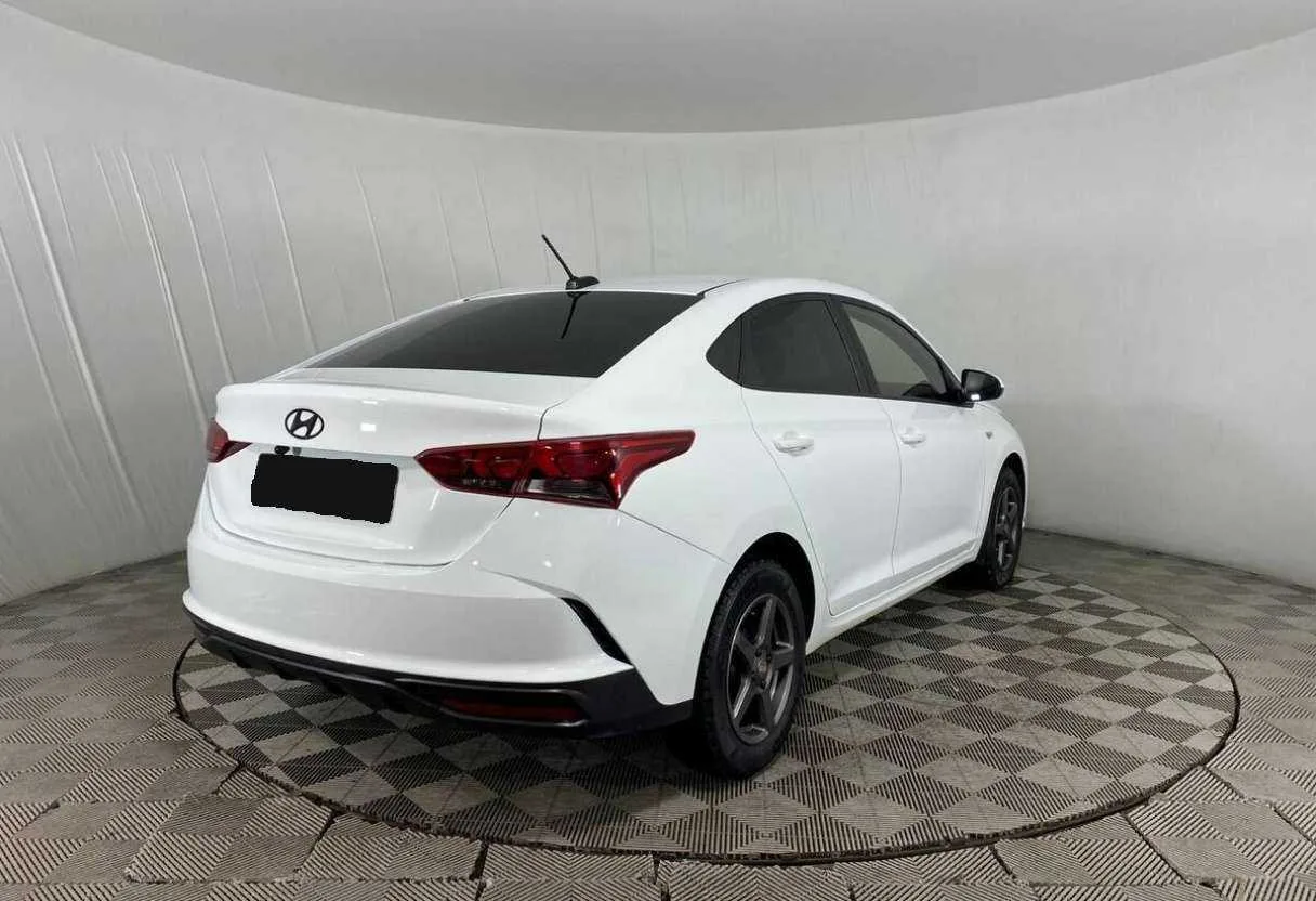 Hyundai Solaris