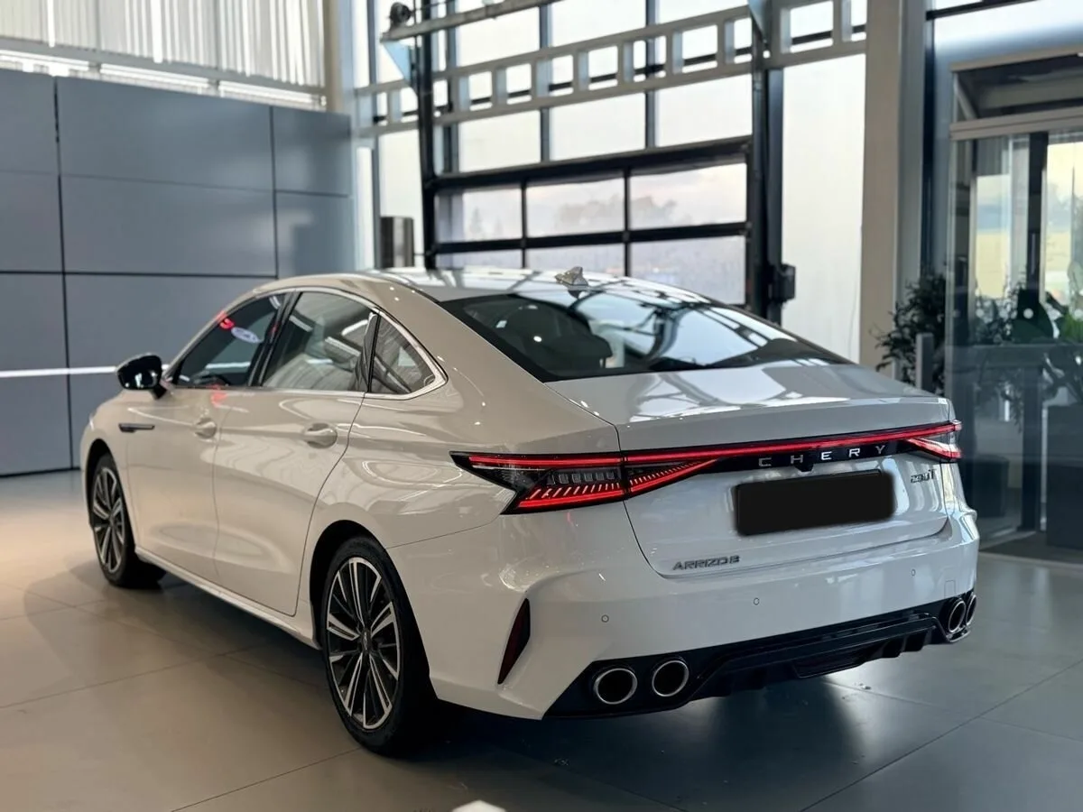 Chery Arrizo 8