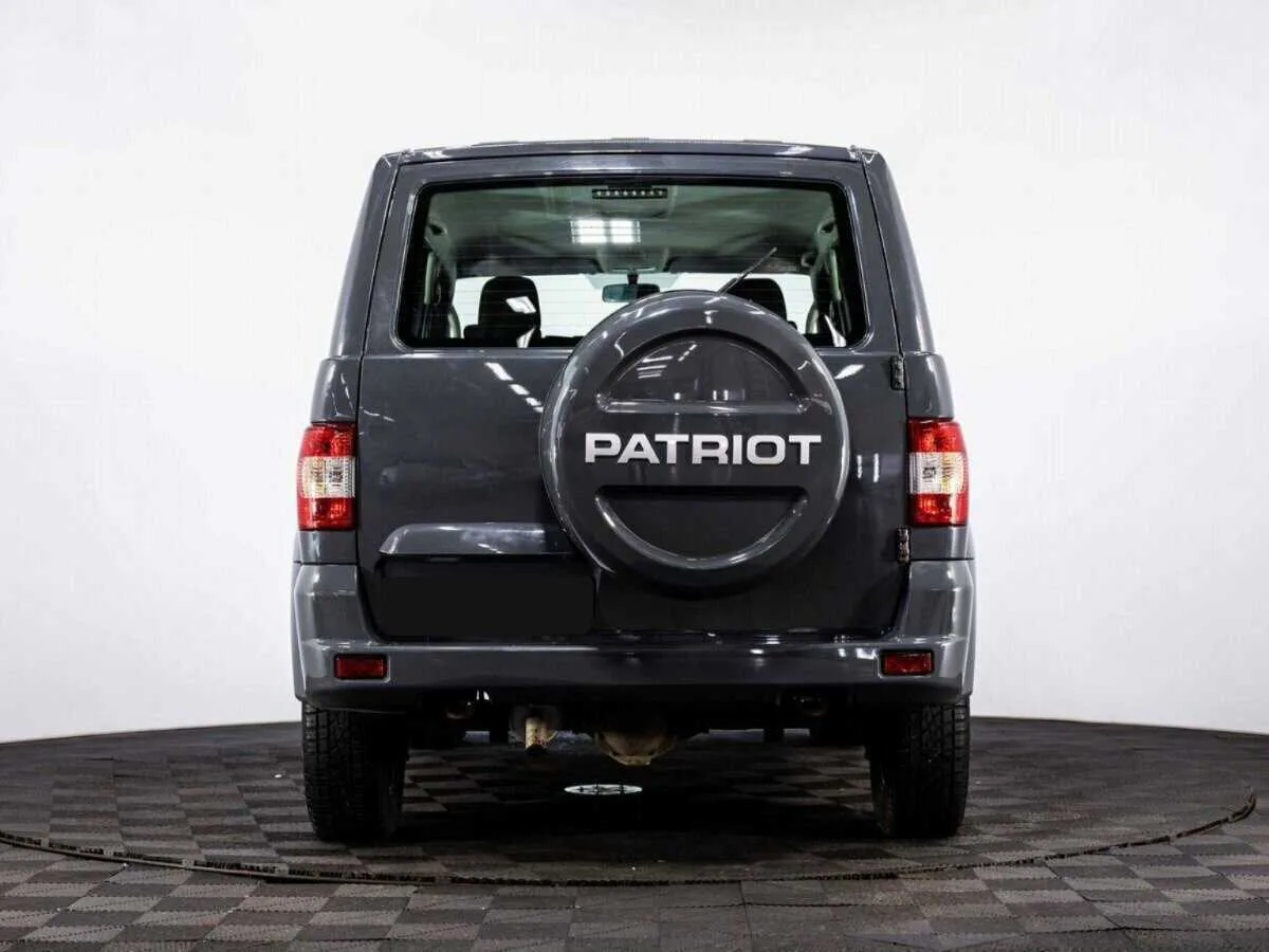 УАЗ Patriot