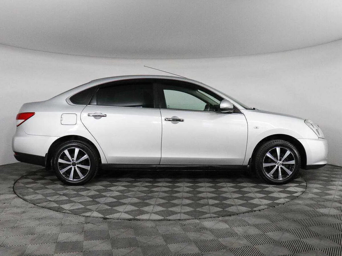 Nissan Almera