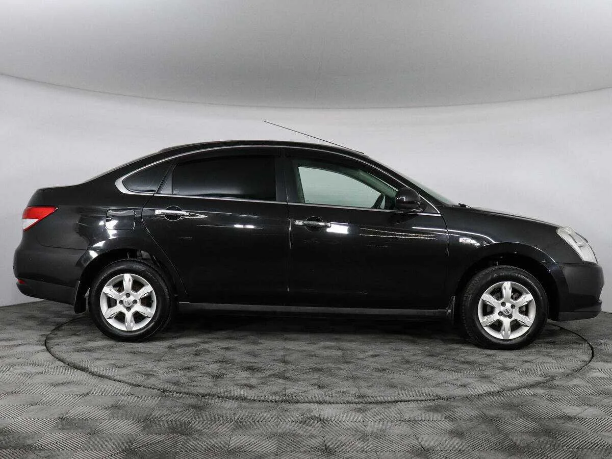 Nissan Almera