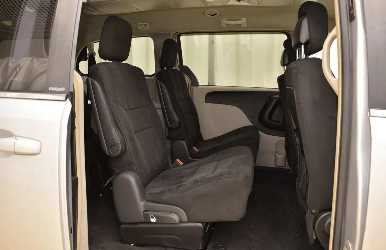 Chrysler Town &amp; Country