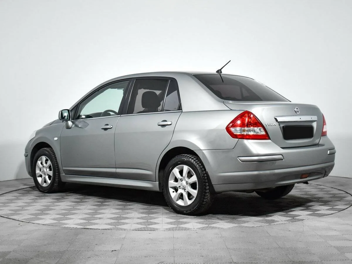 Nissan Tiida