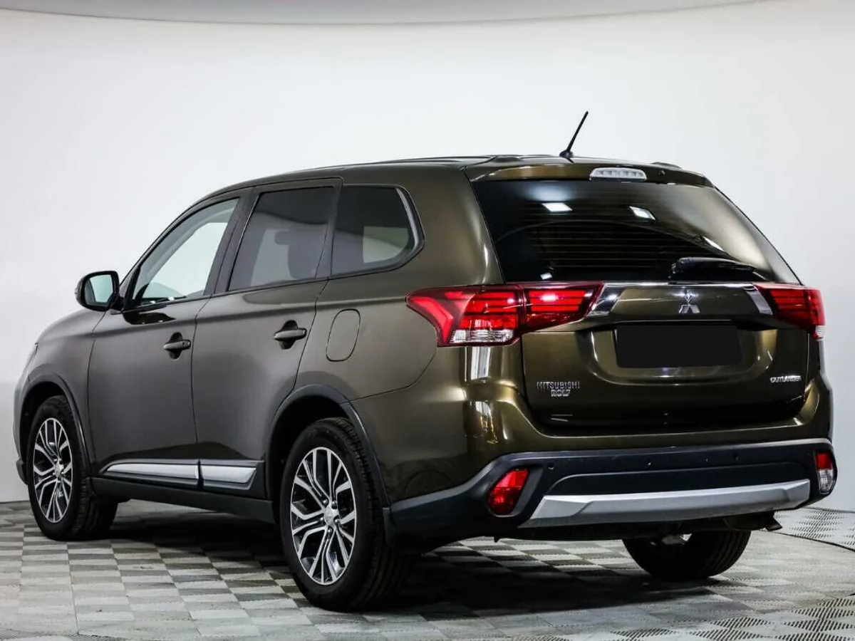 Mitsubishi Outlander