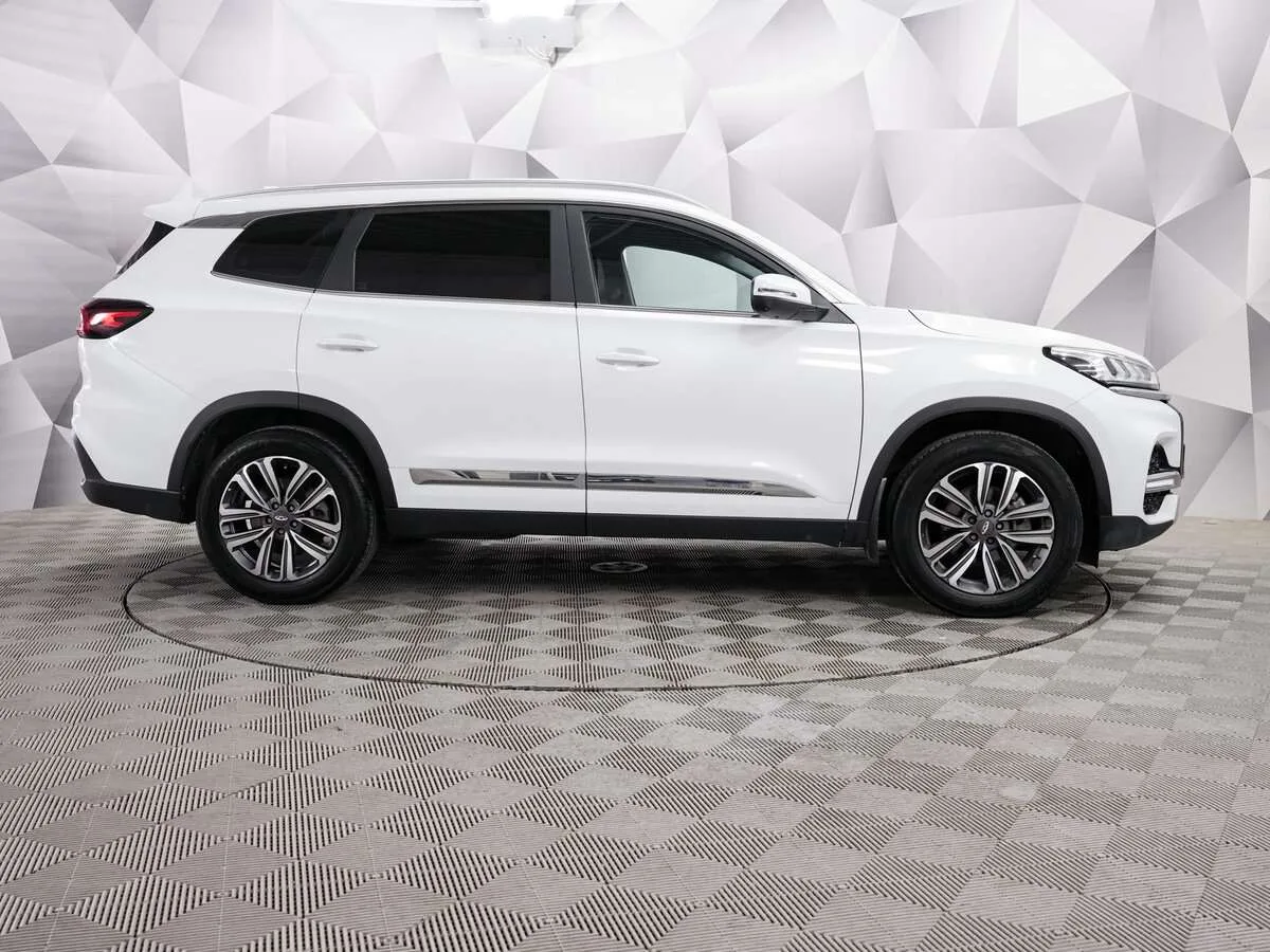 Chery Tiggo 8