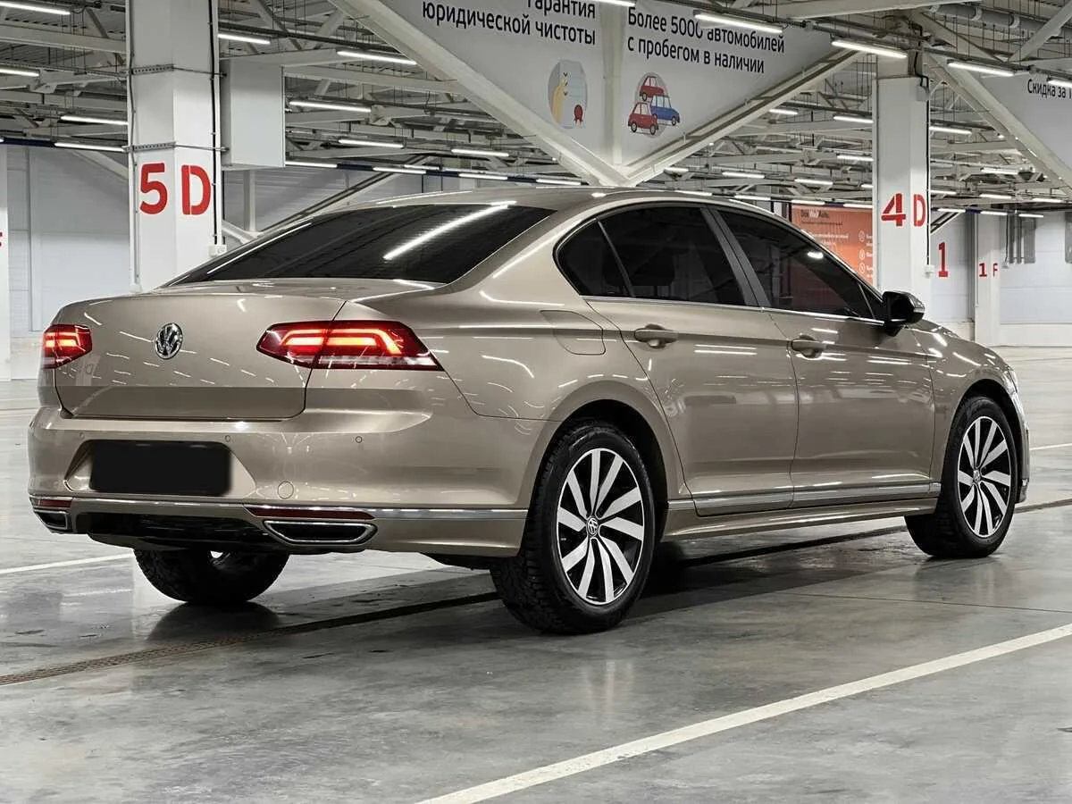 Volkswagen Passat