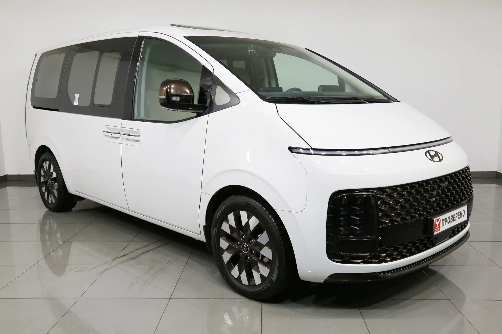 Hyundai Staria