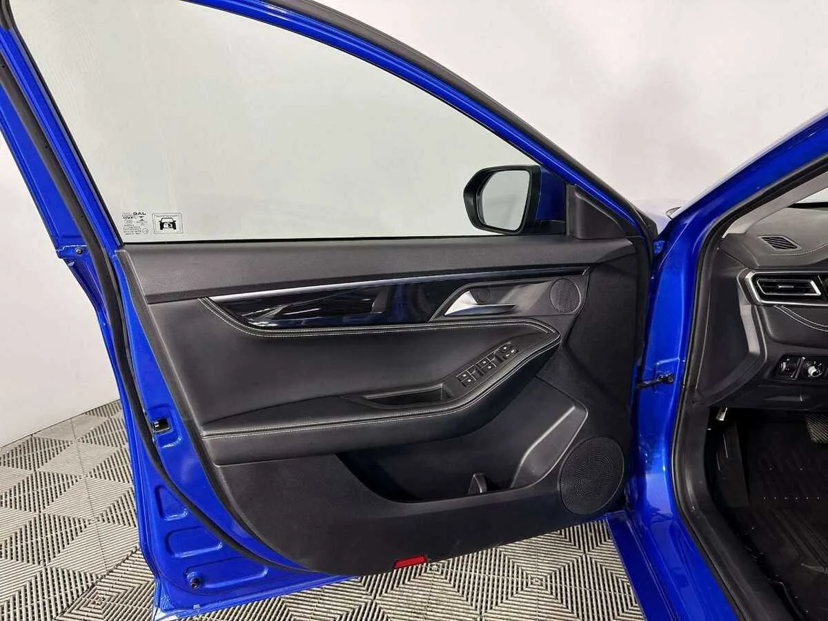 JAC J7