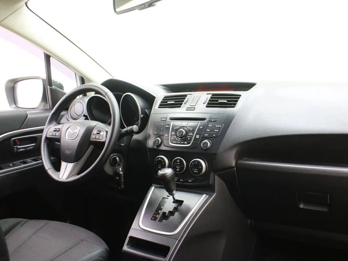 Mazda 5
