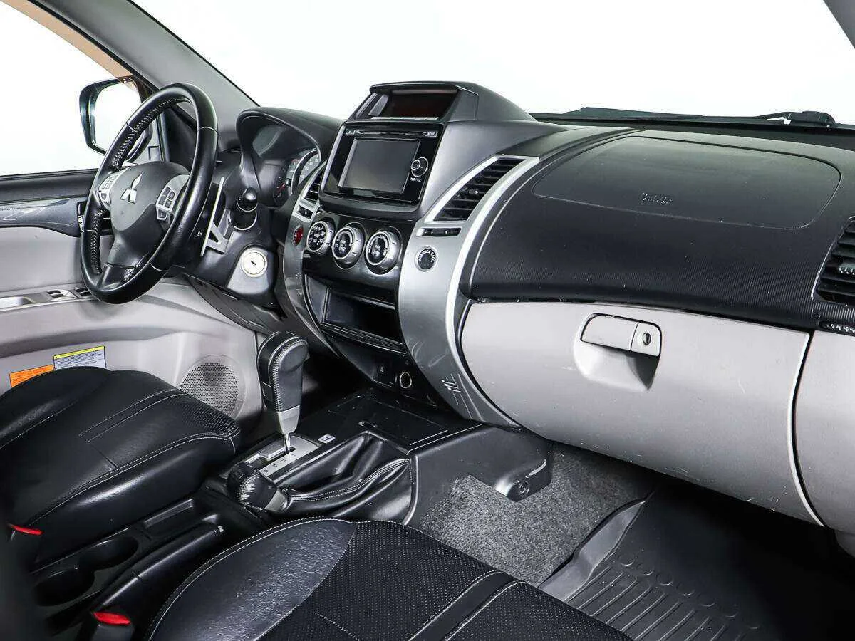 Mitsubishi Pajero Sport