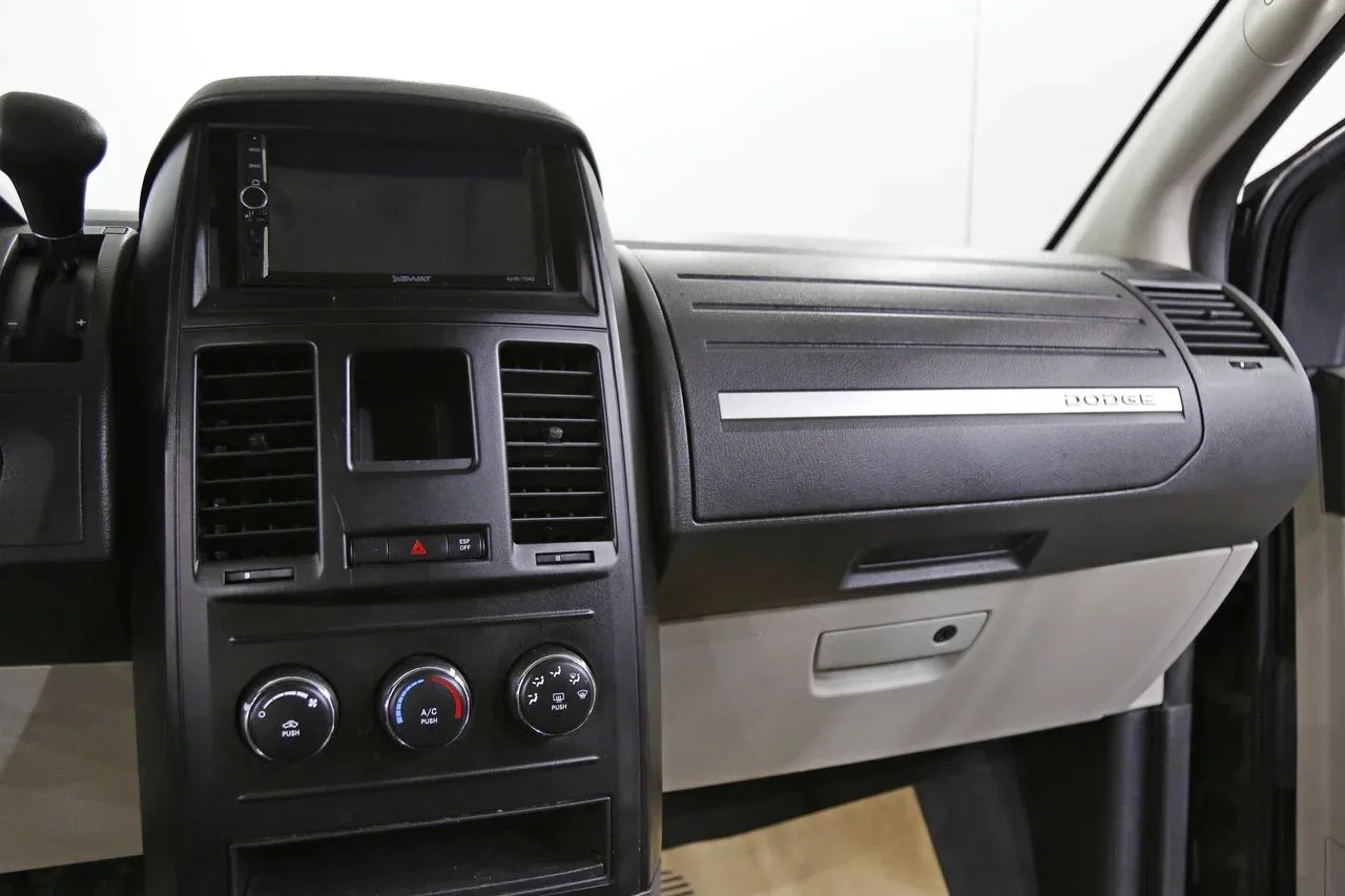 Dodge Caravan