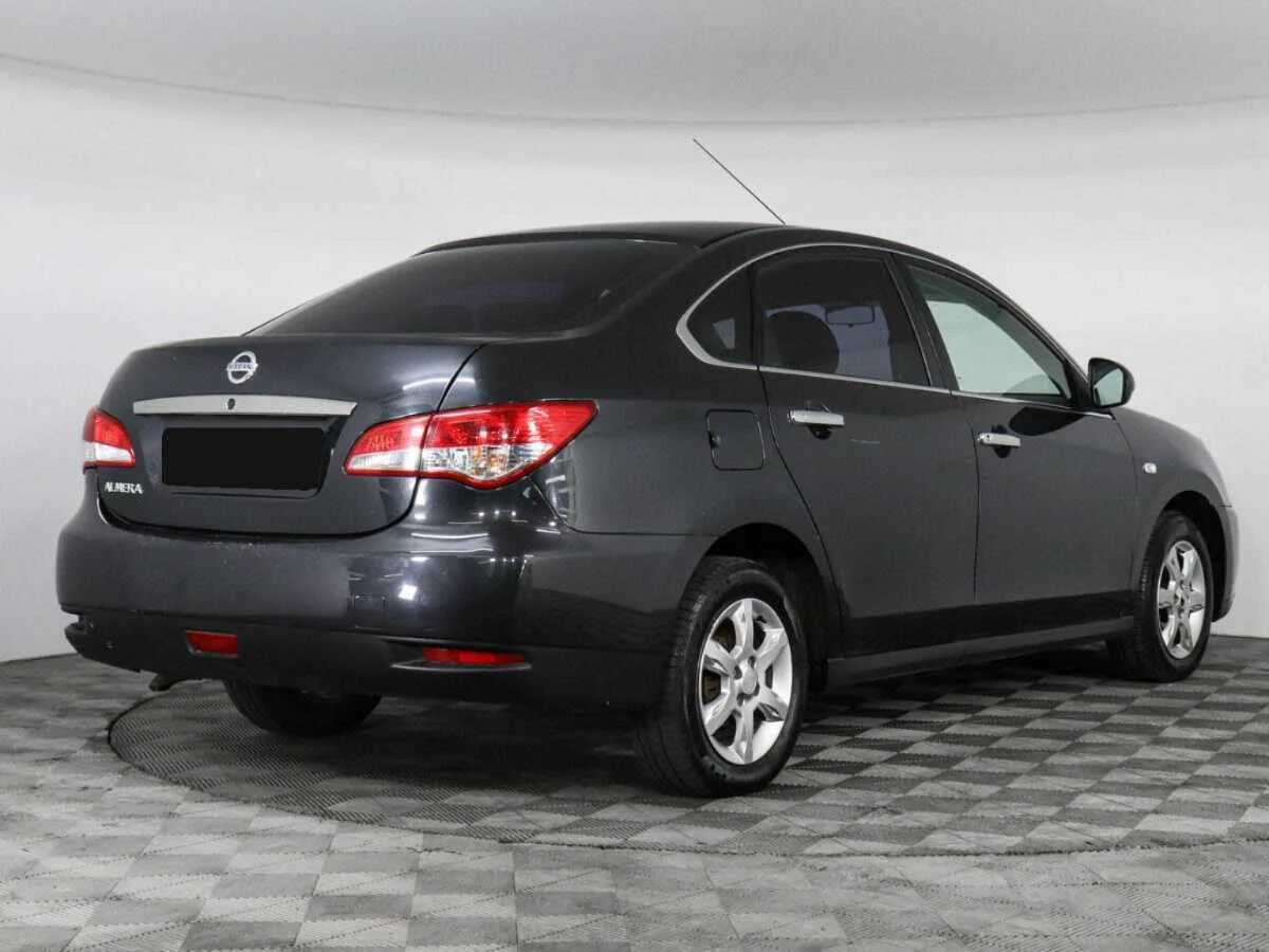 Nissan Almera