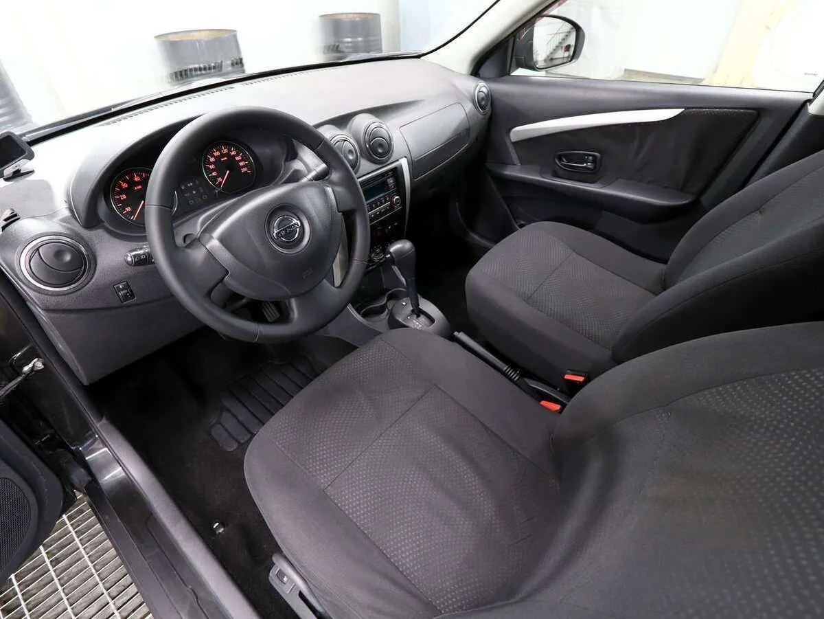 Nissan Almera