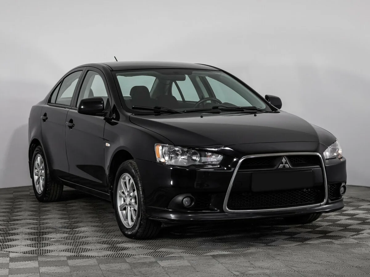 Mitsubishi Lancer