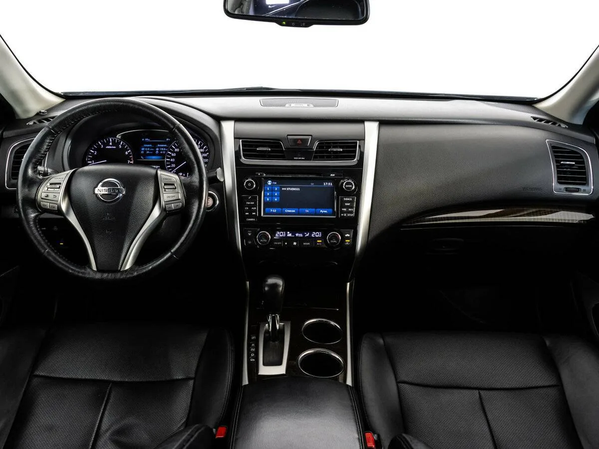 Nissan Teana