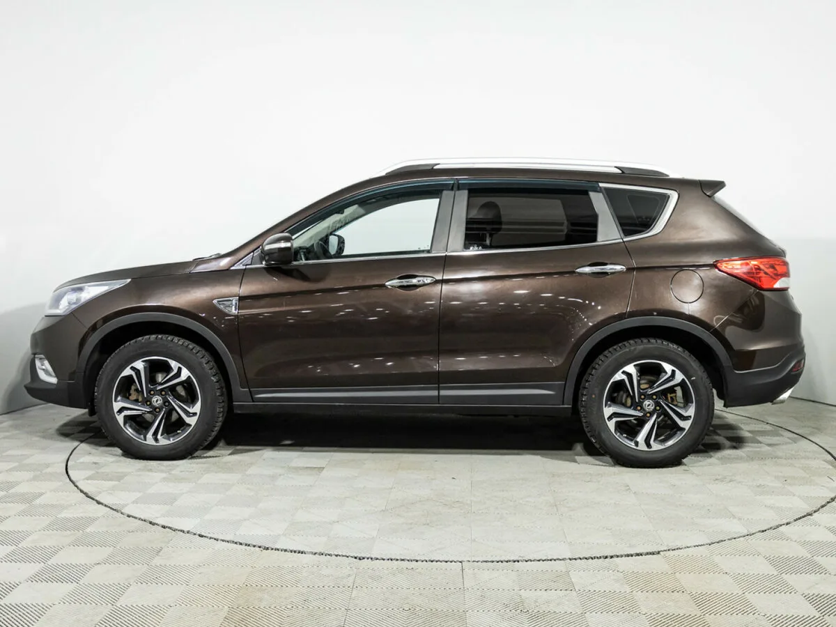 Dongfeng AX7