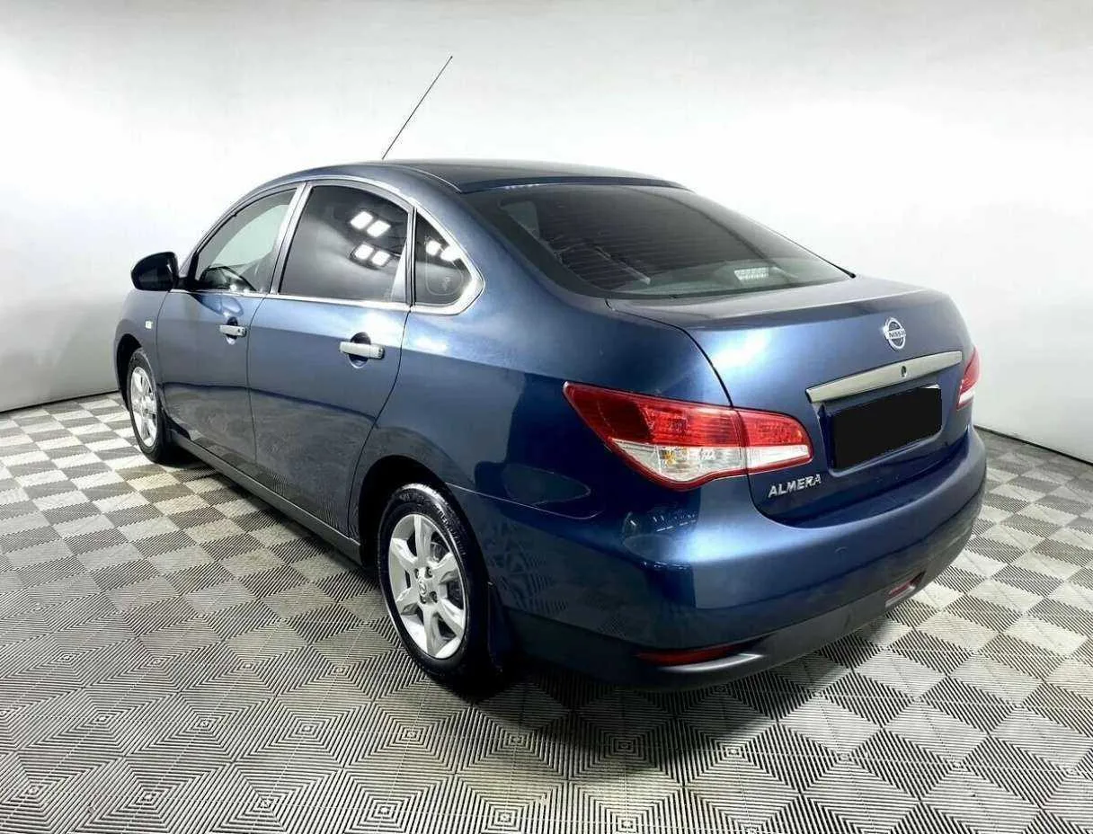 Nissan Almera