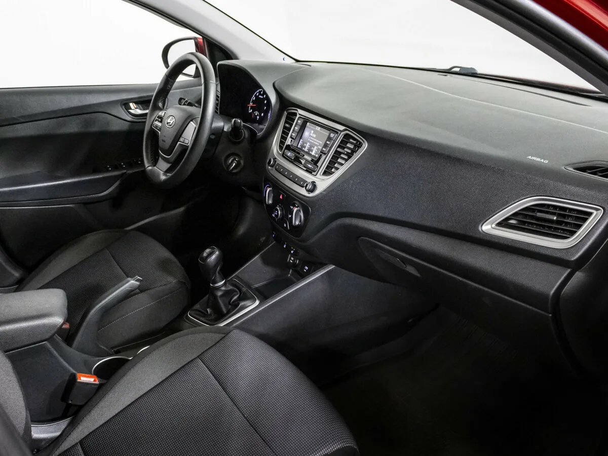 Hyundai Solaris