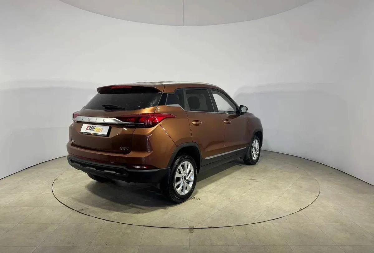BAIC X35