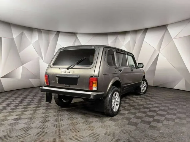 LADA (ВАЗ) 2131 (4x4)